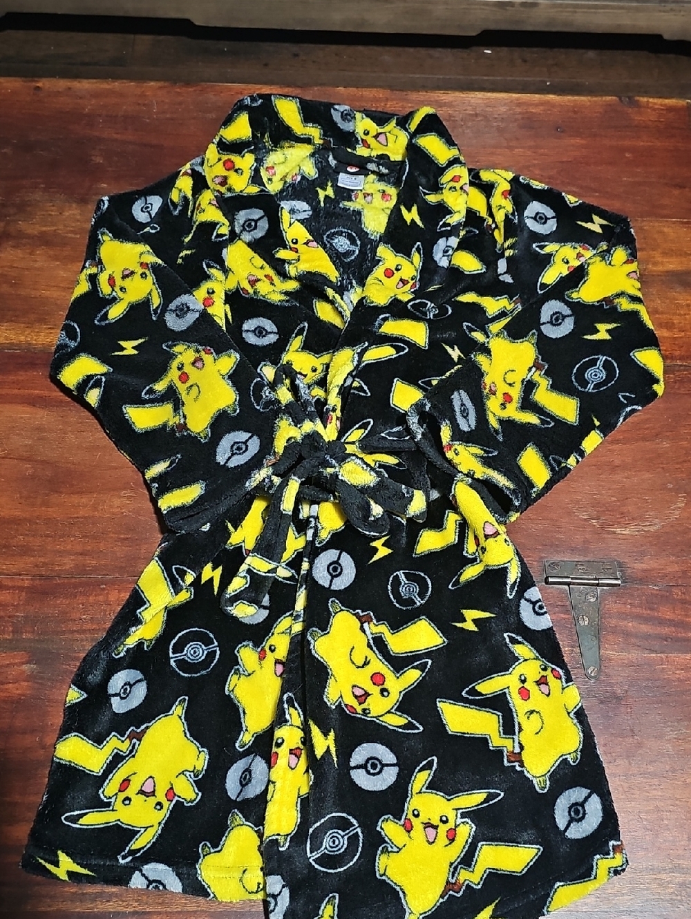 Pokemon Kids Black Yellow Pikachu Fleece Robe